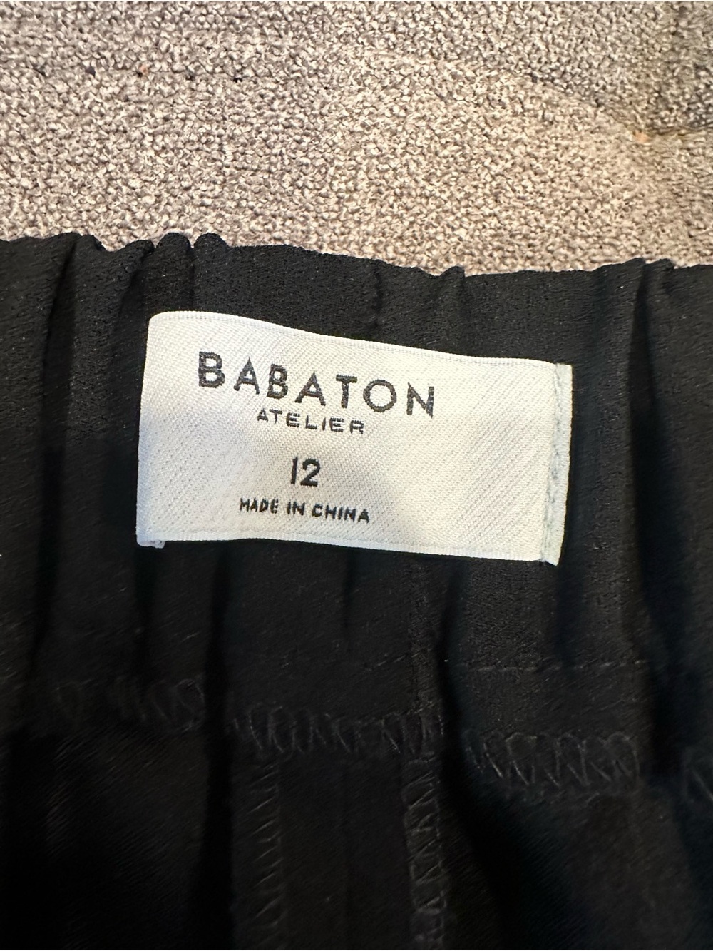 NWT  Aritzia Babaton Black Conan Cropped crepe mid-rise trouser Size 12 - Picture 9 of 9